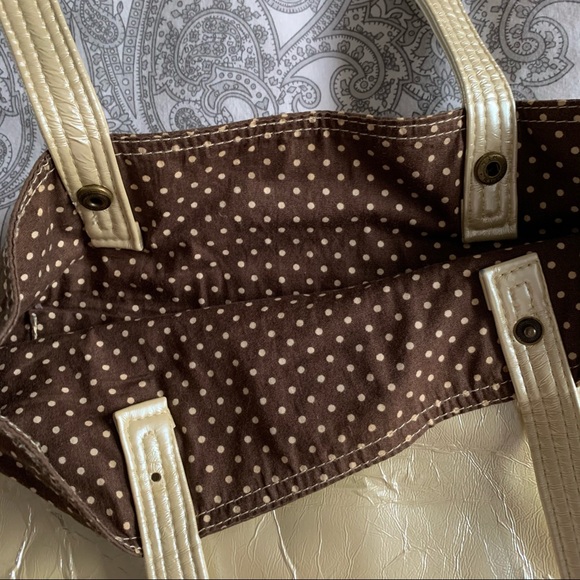 3 for $15 E.G.G. Cream Tote - Picture 6 of 7